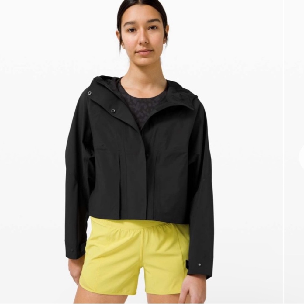Lululemon Rain Chaser Cropped Jacket